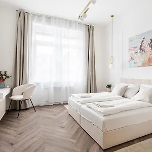 E13 - Grand Boulevard Heritage - Location By Bqa Appartement